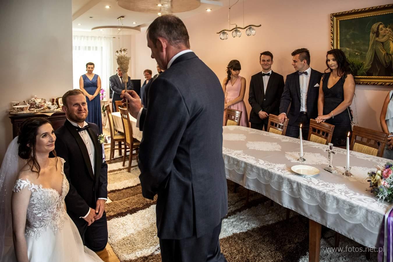 ślub w kościele w Przygodzicach, wesele restauracja Crystal w Kozlach